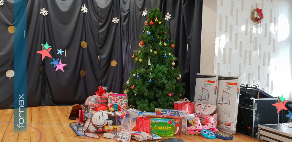 Christmas Teamwork at Fornax to Help the Cseppkő Childrens’ Home